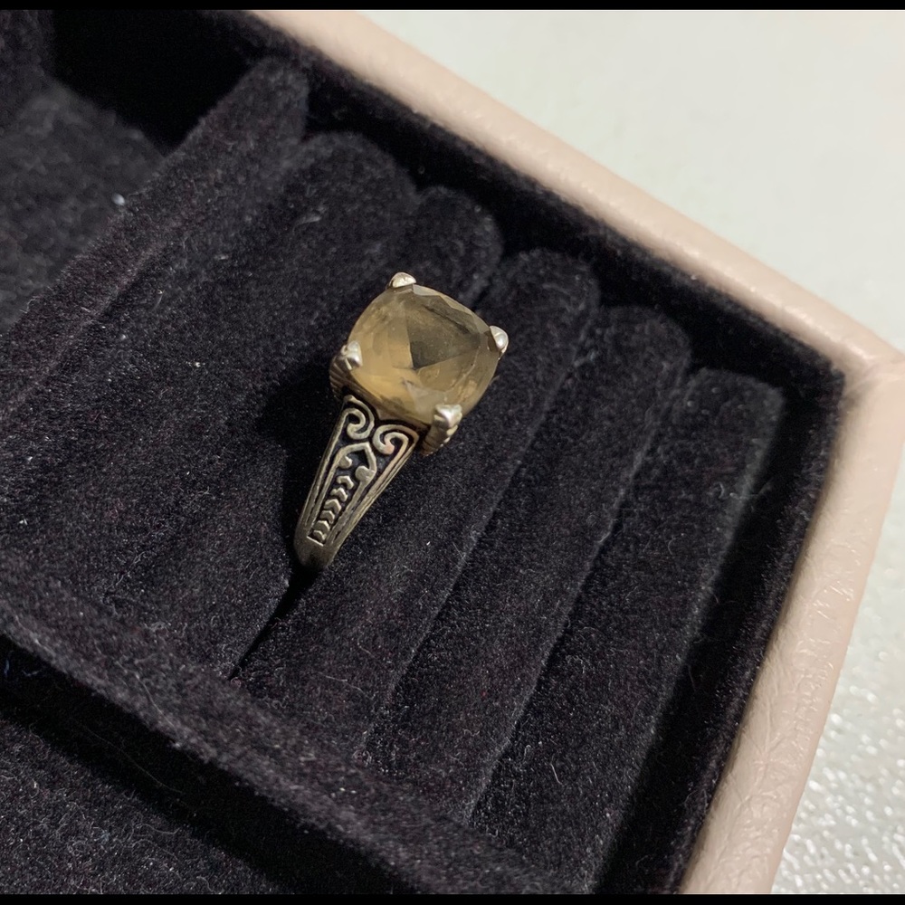 {Ring}